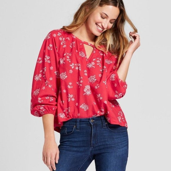Universal Thread Tops - Universal Thread Red Floral Peasant Blouse - NWT